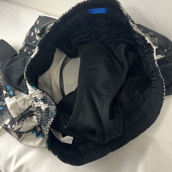 Lululemon Super Squad Short Exploded So Fly Butterfly Angel Wing Black / Black - Picture 8 of 9